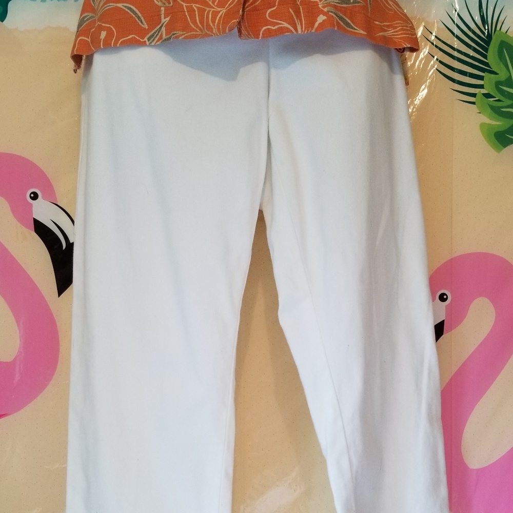 Tommy Hilfiger~Capri Pants~Size 10~White